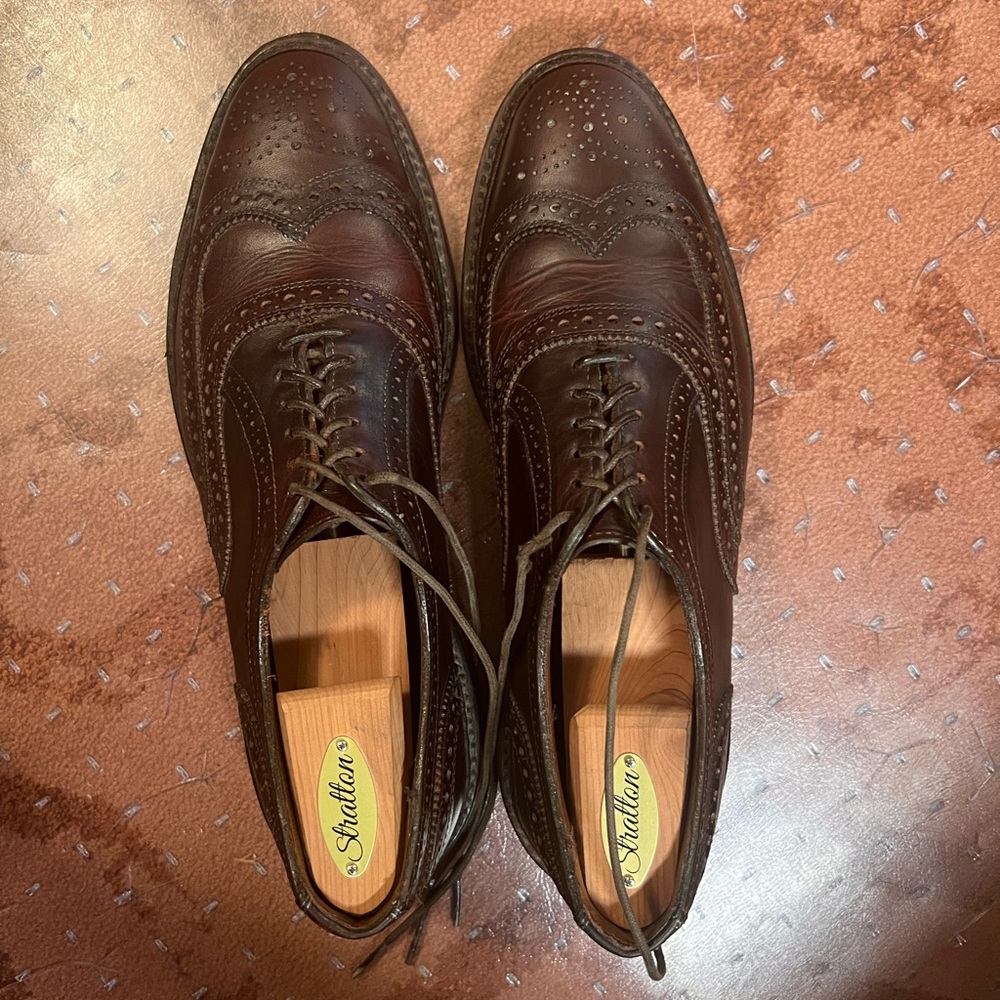 Allen Edmonds McTavish size 9, Dark Chili Brown